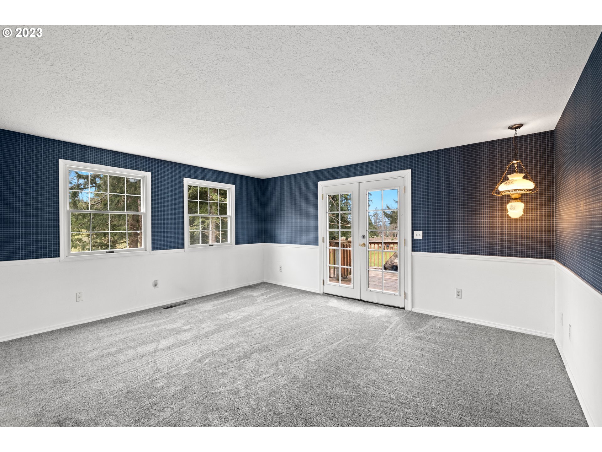 23231 South Engstrom Road Colton, OR 97017 - Photo 15 of 30 a view of an empty room with a window