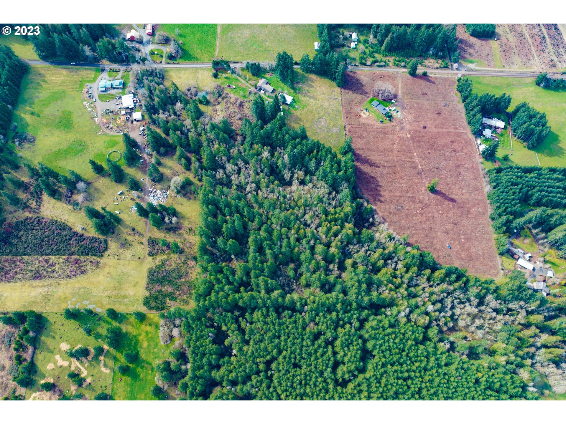 23231 South Engstrom Road Colton, OR 97017 - Photo 4 of 30 an aerial view of a houses with outdoor space and street view