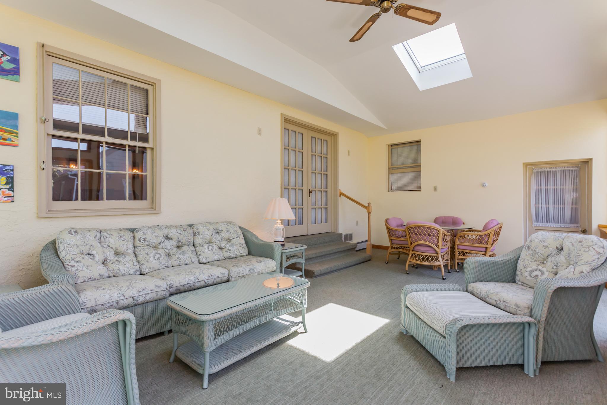 318 Clear Spring Road Lansdale, PA 19446 - Photo 5 of 23 Three Season Room
