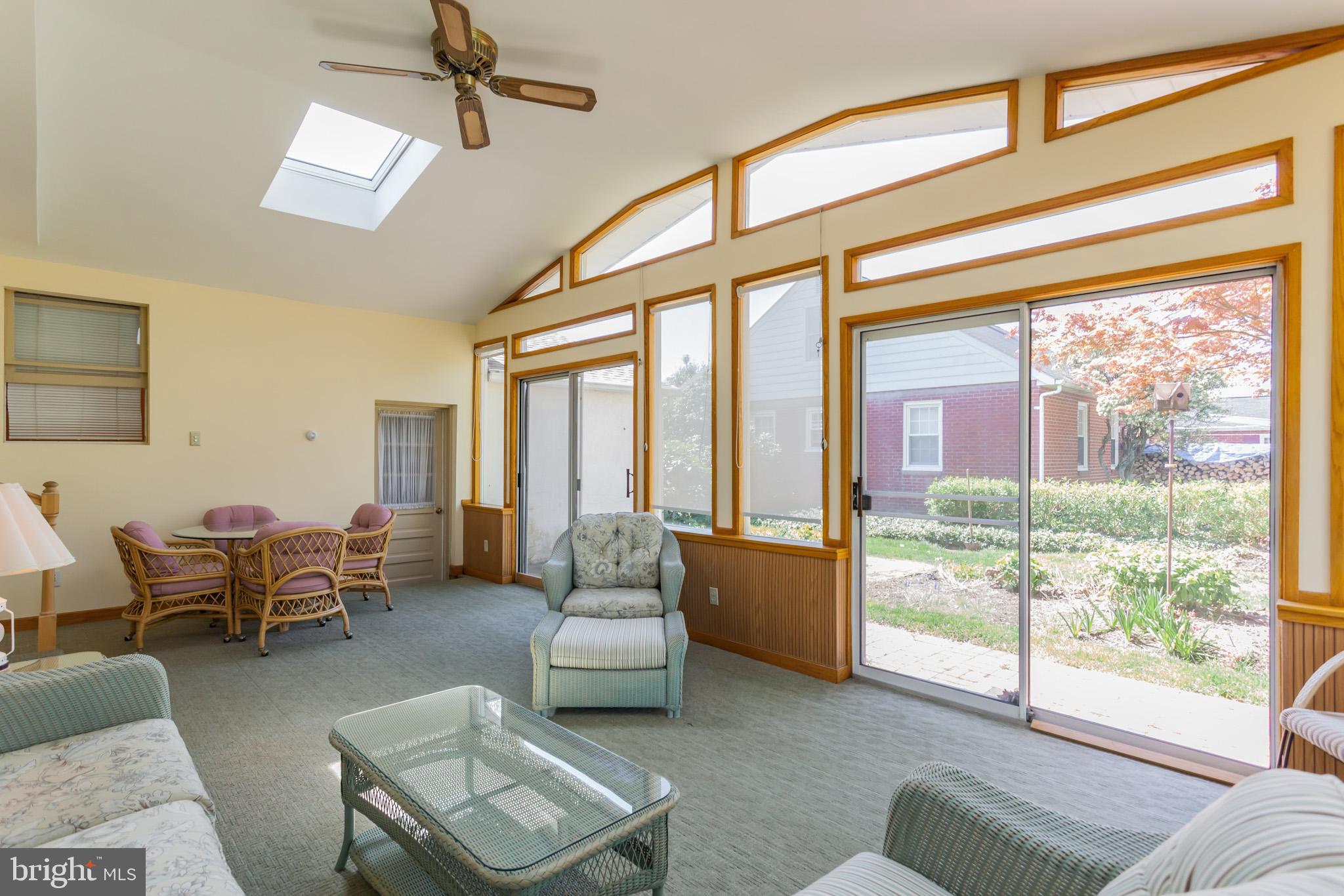 318 Clear Spring Road Lansdale, PA 19446 - Photo 6 of 23 Three Season Room