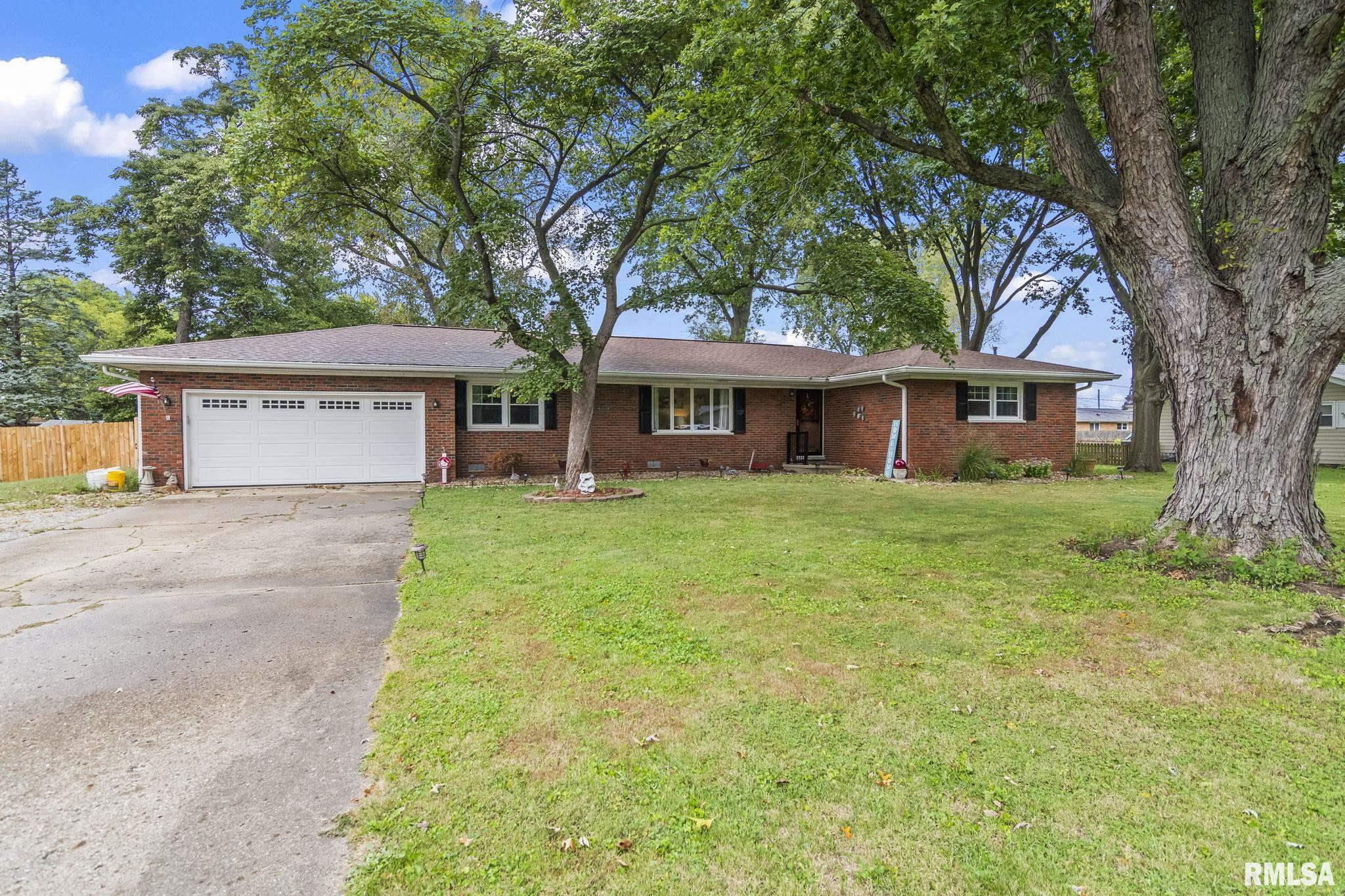 17 Lakewind Drive Springfield, IL 62703 - Photo 1 of 34