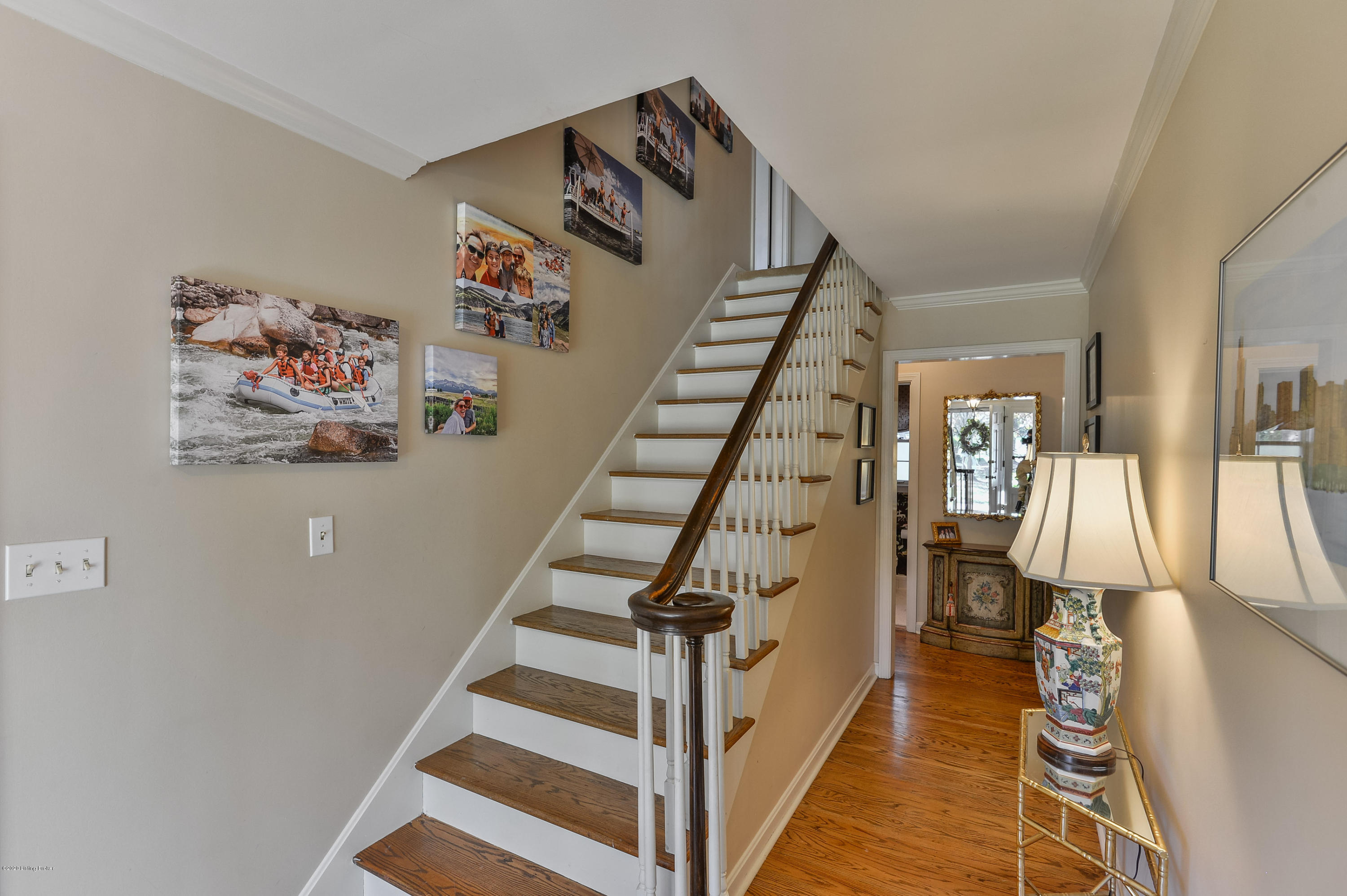 5705 Apache Road Louisville, KY 40207 - Photo 7 of 50 010 - 20201104 1297