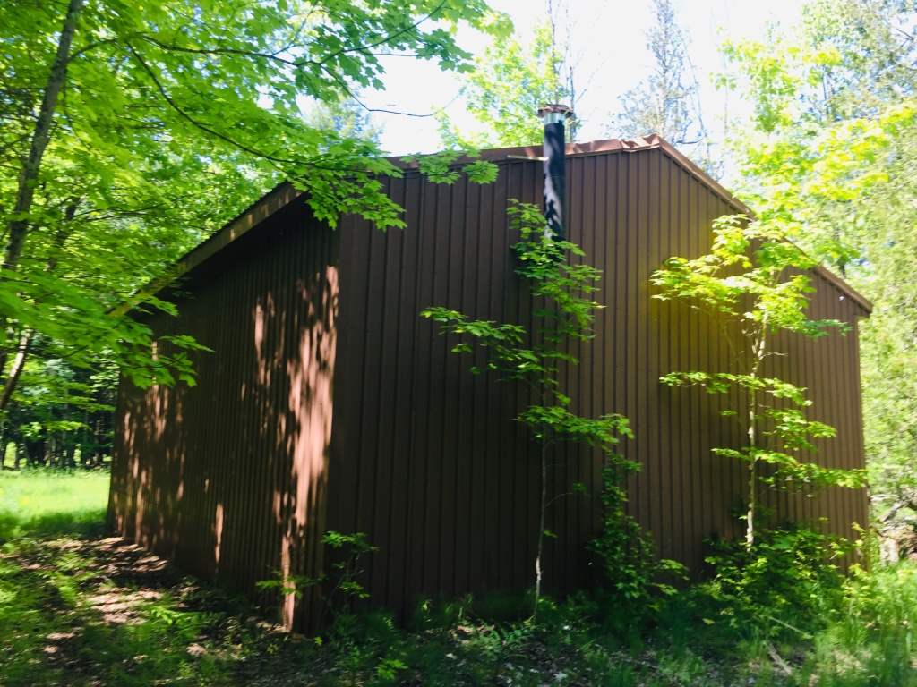 5608 Dair Mill Road Benzonia, MI 49616 - Photo 17 of 30 1872104-16.JPG