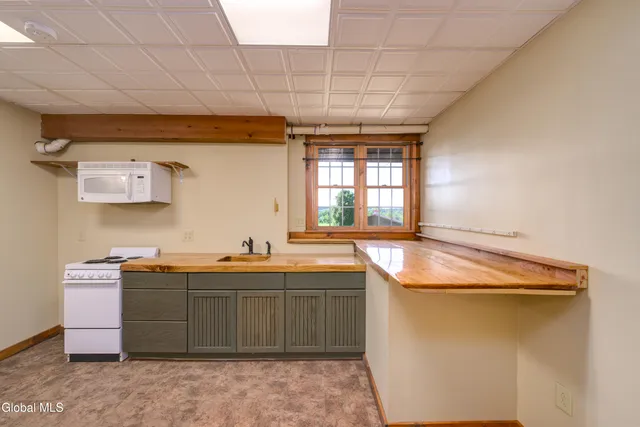 $650,000 | 231 Little York Road, Cobleskill, NY 12043