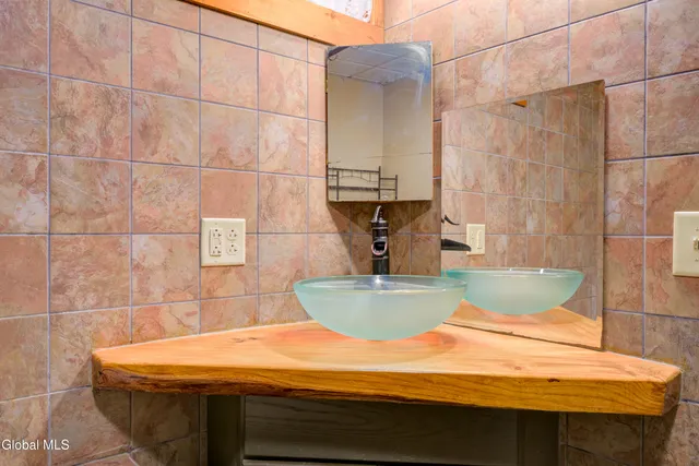 $650,000 | 231 Little York Road, Cobleskill, NY 12043