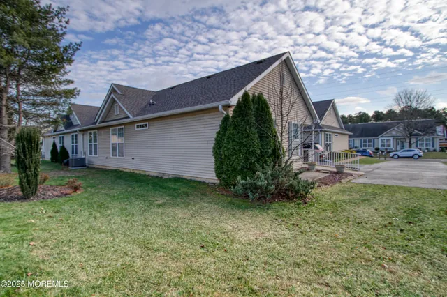 $209,900 | 32 Winkle Court, Whiting, NJ 08759