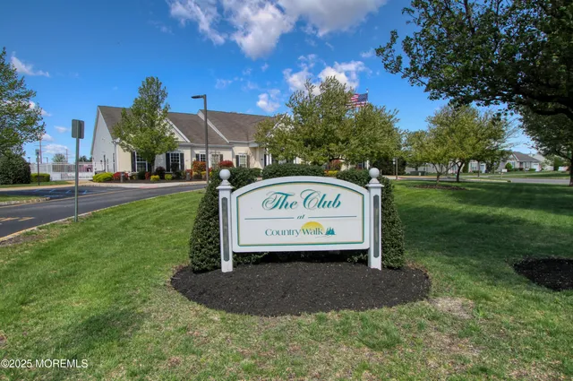 $209,900 | 32 Winkle Court, Whiting, NJ 08759