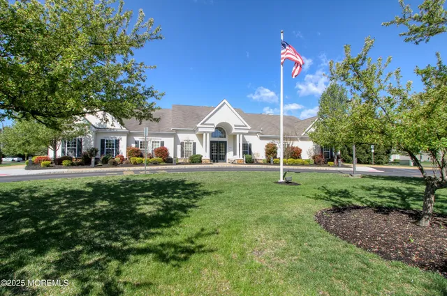 $209,900 | 32 Winkle Court, Whiting, NJ 08759