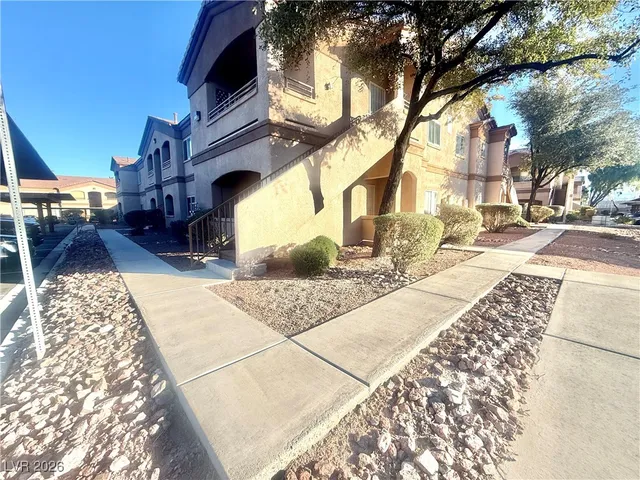 $200,000 | 5751 East Hacienda Avenue, Unit 112, Las Vegas, NV 89122