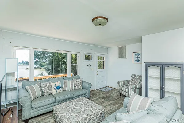 $299,950 | 184 Windsong Drive, Kinsale, VA 22488