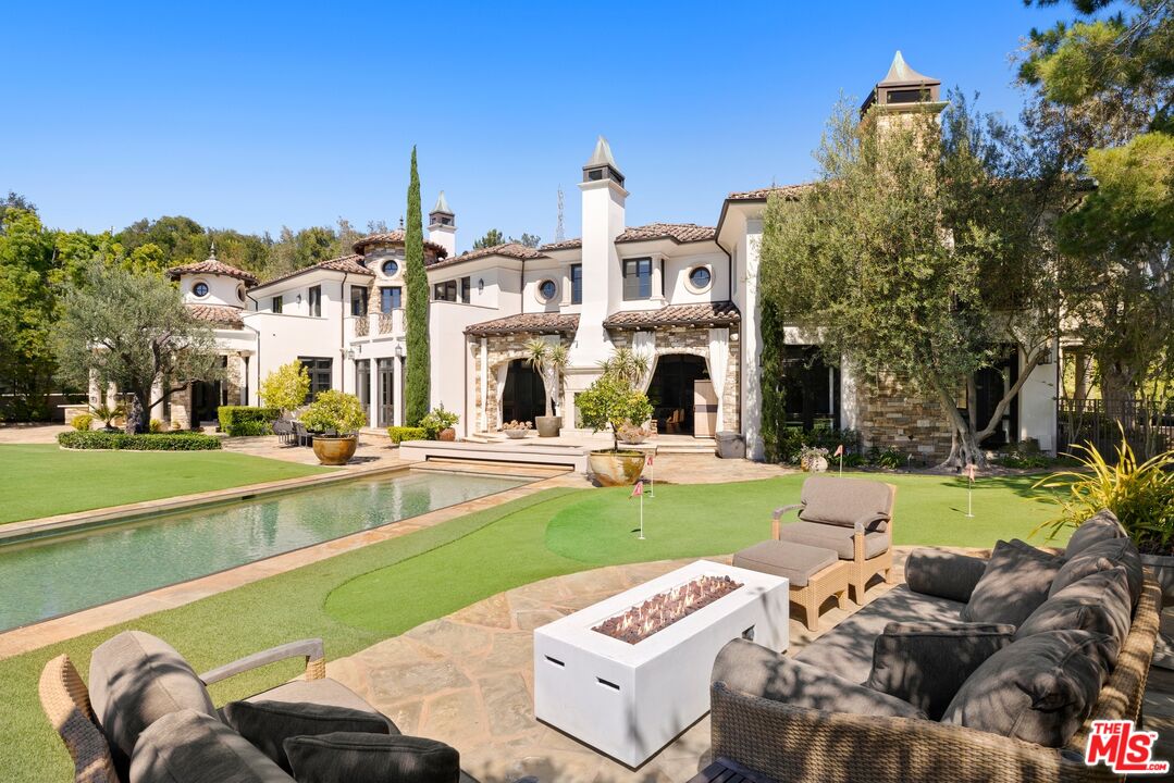 12705 Chalon Road Los Angeles, CA 90049 - Photo 36 of 47