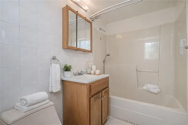 $554,998 | 2817 East 26th Street, Unit 3B | Sheepshead Bay