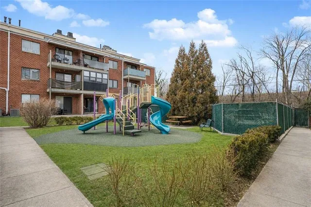 $554,998 | 2817 East 26th Street, Unit 3B | Sheepshead Bay