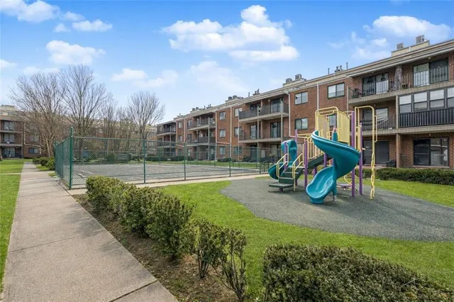 $554,998 | 2817 East 26th Street, Unit 3B | Sheepshead Bay