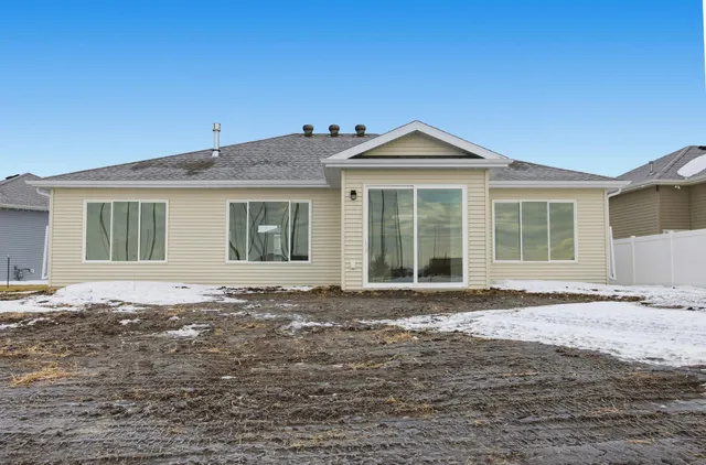 $699,900 | 4769 32nd Street South, Fargo, ND 58104