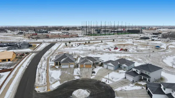 $699,900 | 4769 32nd Street South, Fargo, ND 58104