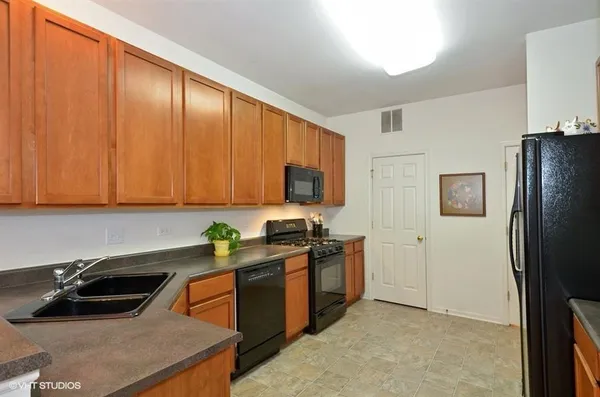 $2,000 | 376 Tower Drive, Hainesville, IL 60030