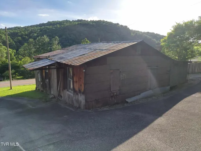 $172,000 | 1924 East Highway 25 70, Del Rio, TN 37727