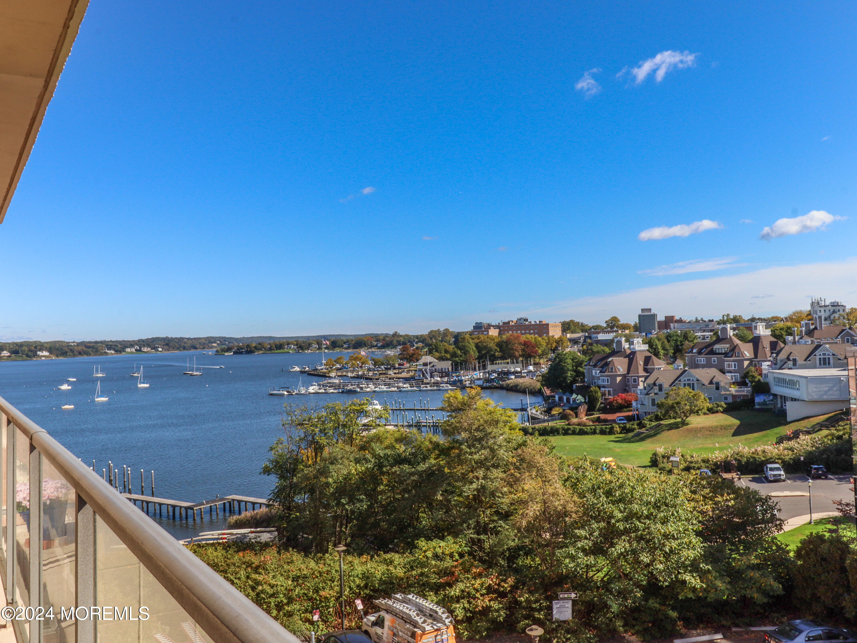 15-Balcony View (1)