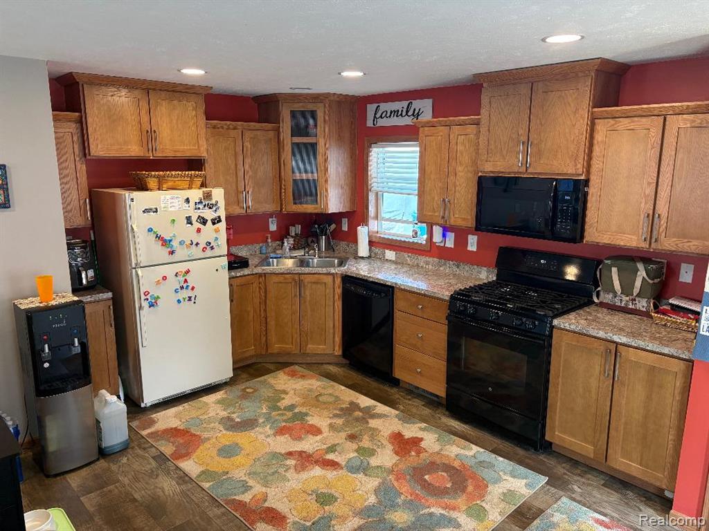 3615 Pineland Point Road Gladwin, MI 48624 - Photo 8 of 25