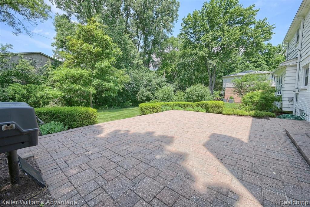 30025 Fox Grove Road Farmington Hills, MI 48334 - Photo 46 of 58