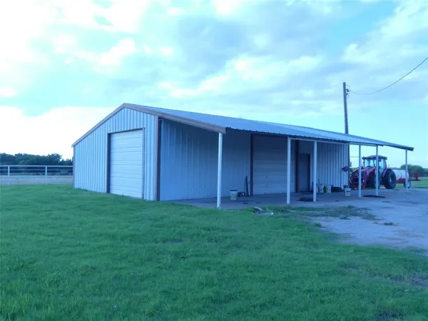 $1,242,600 | 644 Mac's Grocery Road, Bowie, TX 76230