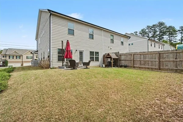 a view of outdoor space yard and patio