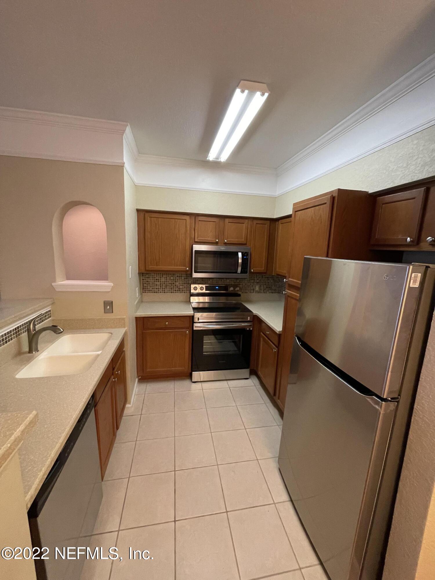 8550 Touchton Road, Unit 2125 Jacksonville, FL 32216 - Photo 14 of 25 IMG_4231