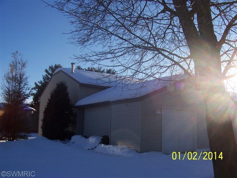 1295 North Whitehall Road, Unit 5 Muskegon, MI 49445 - Photo 3 of 10 Additional Photo