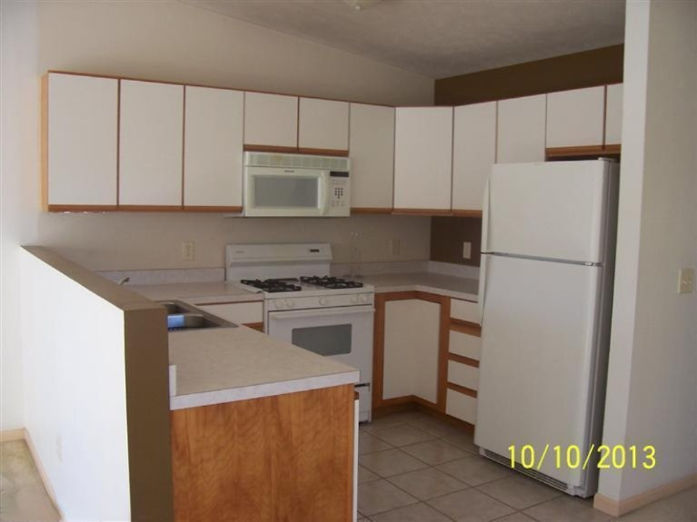 1295 North Whitehall Road, Unit 5 Muskegon, MI 49445 - Photo 4 of 10 Additional Photo