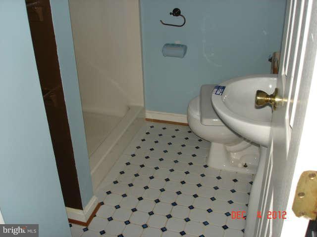 4103 Addison Road Fairfax, VA 22030 - Photo 12 of 18 Bath
