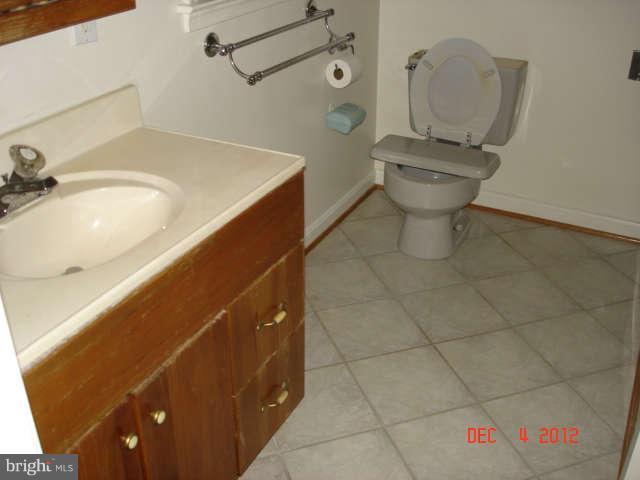 4103 Addison Road Fairfax, VA 22030 - Photo 16 of 18 Bath (Master)