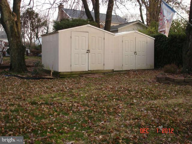 4103 Addison Road Fairfax, VA 22030 - Photo 18 of 18 Exterior (Rear)