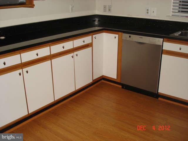 4103 Addison Road Fairfax, VA 22030 - Photo 6 of 18 Kitchen