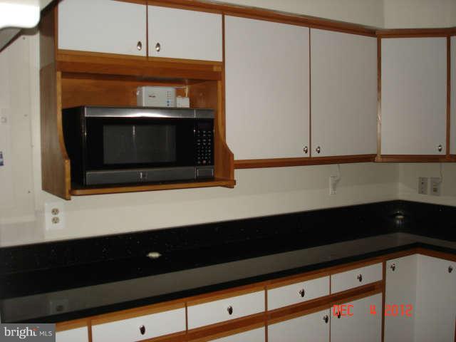 4103 Addison Road Fairfax, VA 22030 - Photo 7 of 18 Kitchen