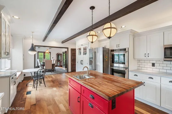 $2,850,000 | 2048 Cherokee Boulevard, Knoxville, TN 37919