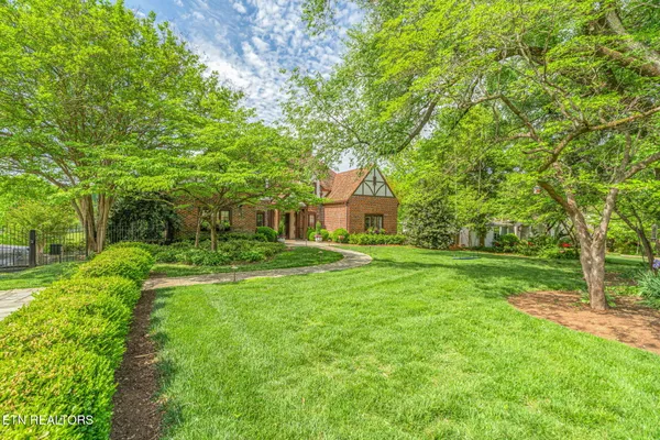 $2,850,000 | 2048 Cherokee Boulevard, Knoxville, TN 37919