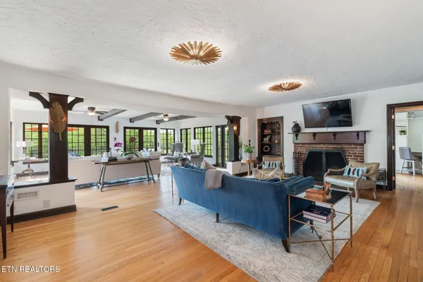 $2,850,000 | 2048 Cherokee Boulevard, Knoxville, TN 37919