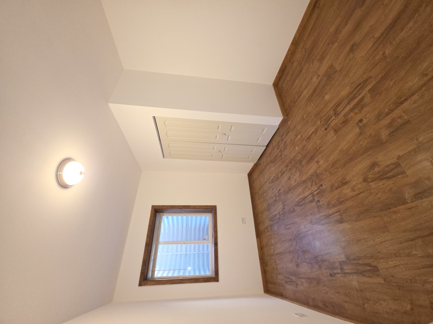 7108 West Hillside Road Crystal Lake, IL 60012 - Photo 13 of 29 Gallery Image 13
