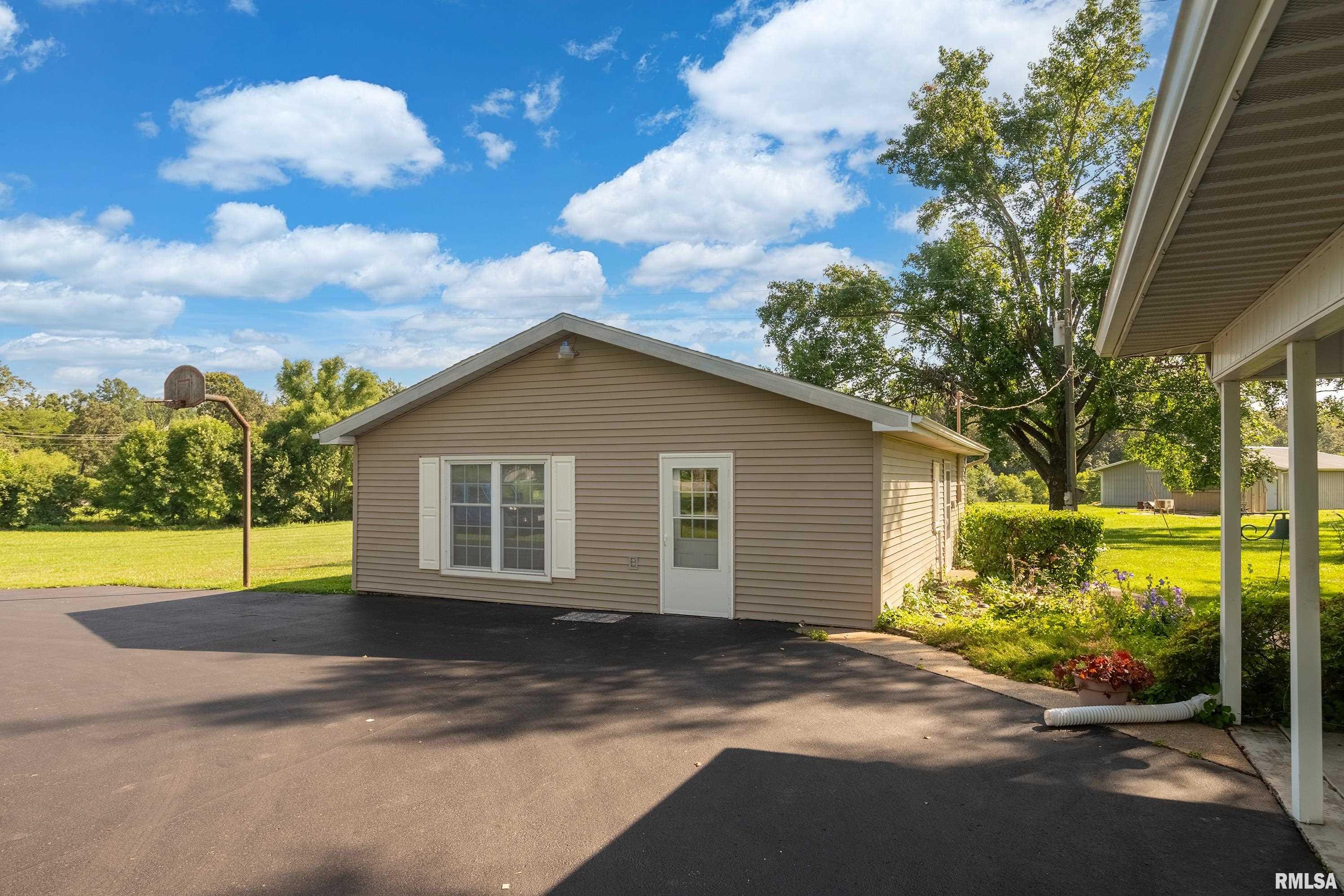 4341 Market Road Marion, IL 62959 - Photo 8 of 47 Gallery Image 8