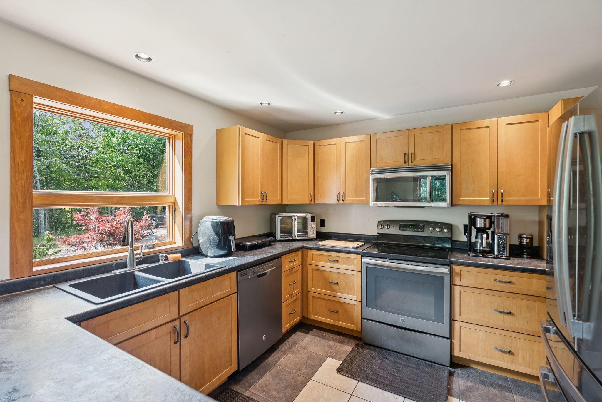 29 Punkin Hill Road South Thomaston, ME 04858 - Photo 43 of 63 Kitchen