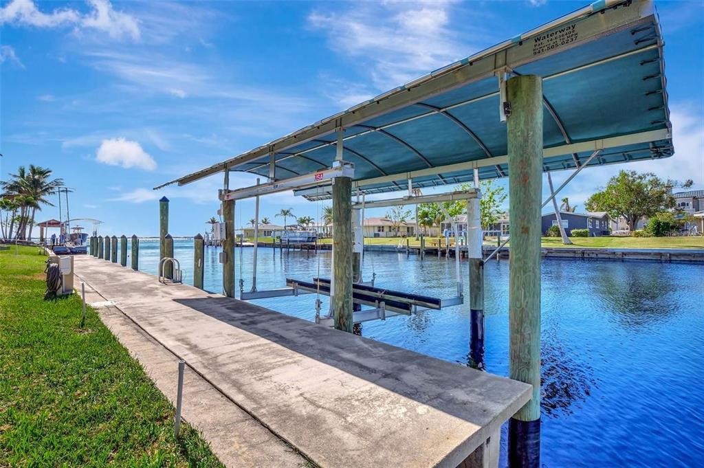 250 Bangsberg Road Southeast Port Charlotte, FL 33952 - Photo 31 of 59 a view of a porch