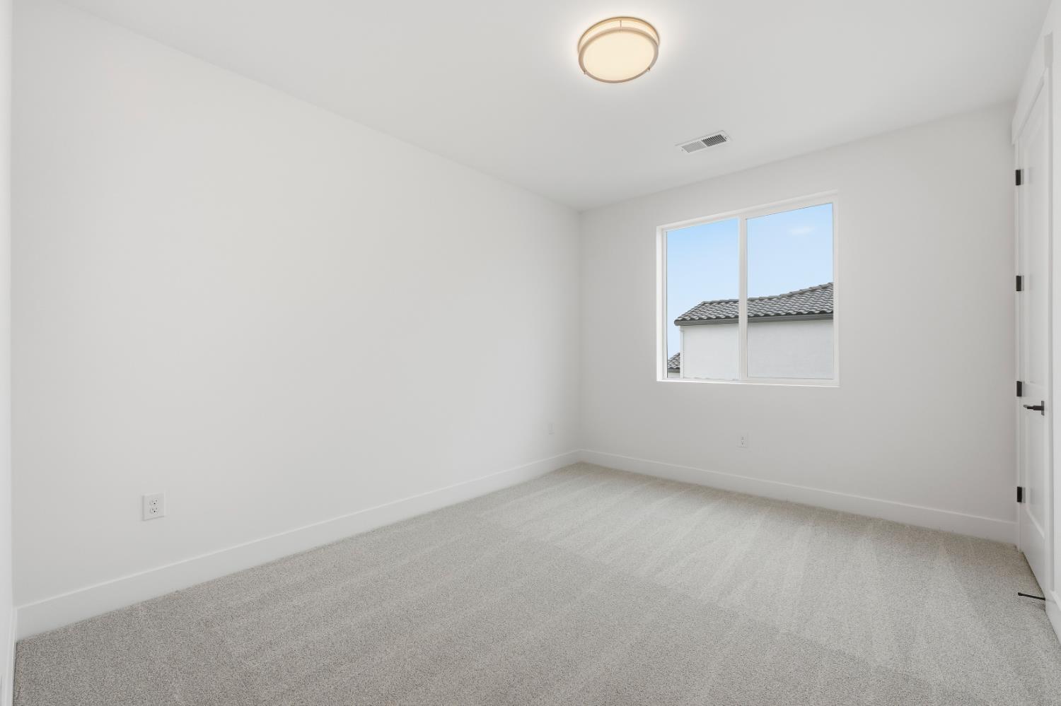 3034 Sidewinder Loop Rocklin, CA 95765 - Photo 26 of 37 a view of room and window