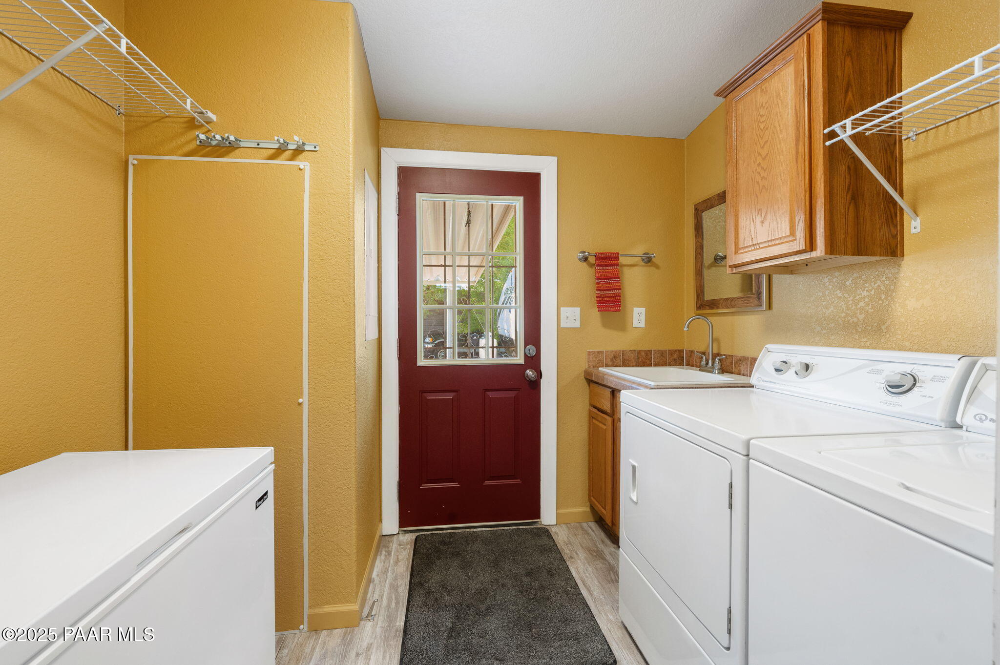 499 Rolling Hills Road Paulden, AZ 86334 - Photo 24 of 37 24-Laundry Room