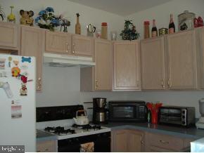 13 Hampton Road Manahawkin, NJ 08050 - Photo 5 of 12 Gallery Image 5