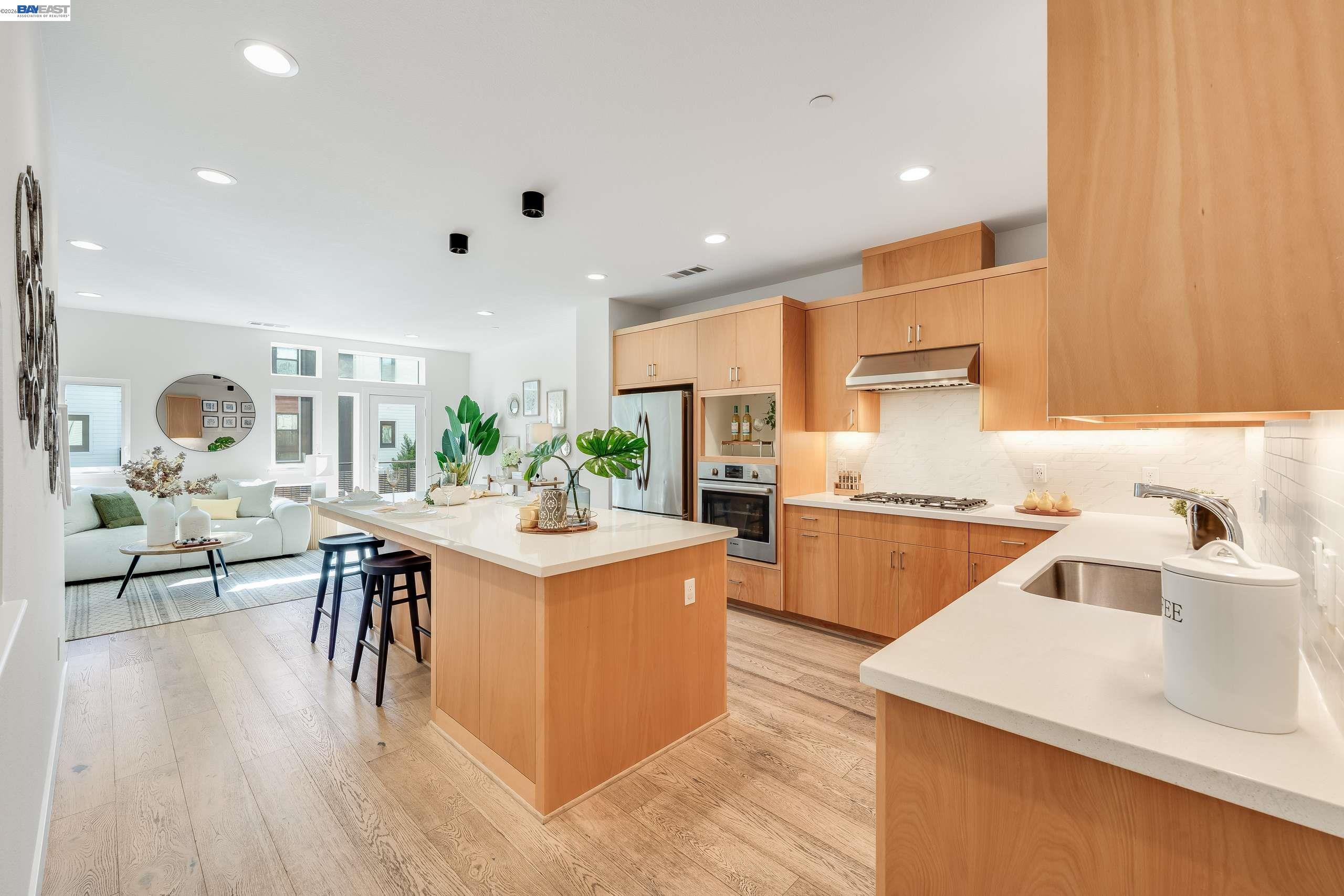 39150 Declaration Street Fremont, CA 94538 - Photo 3 of 33