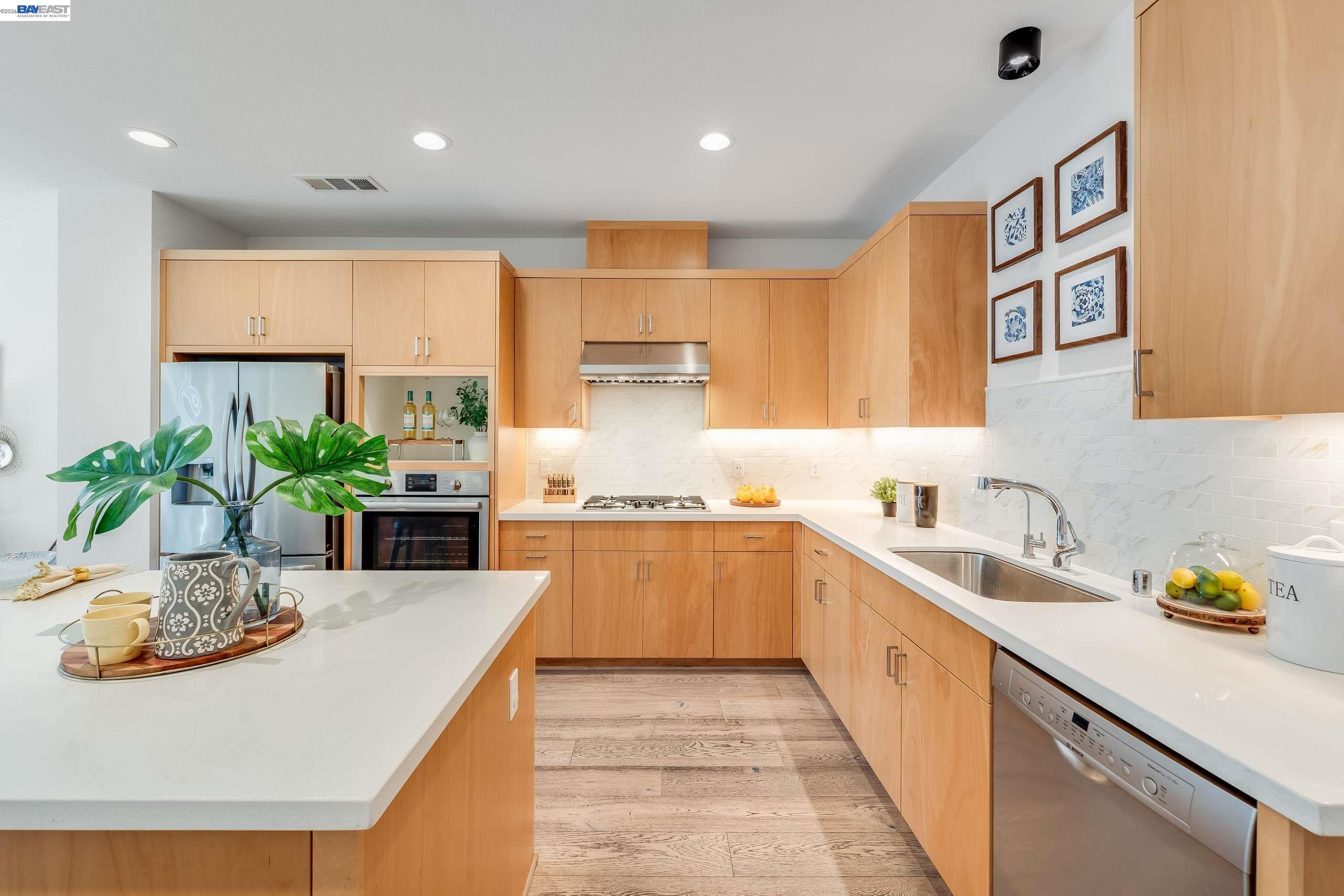 39150 Declaration Street Fremont, CA 94538 - Photo 4 of 33