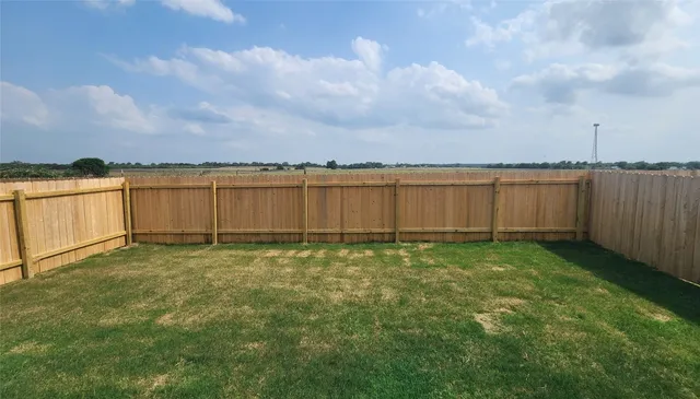 $2,000 | 1123 Catfish Lane, Bastrop, TX 78602