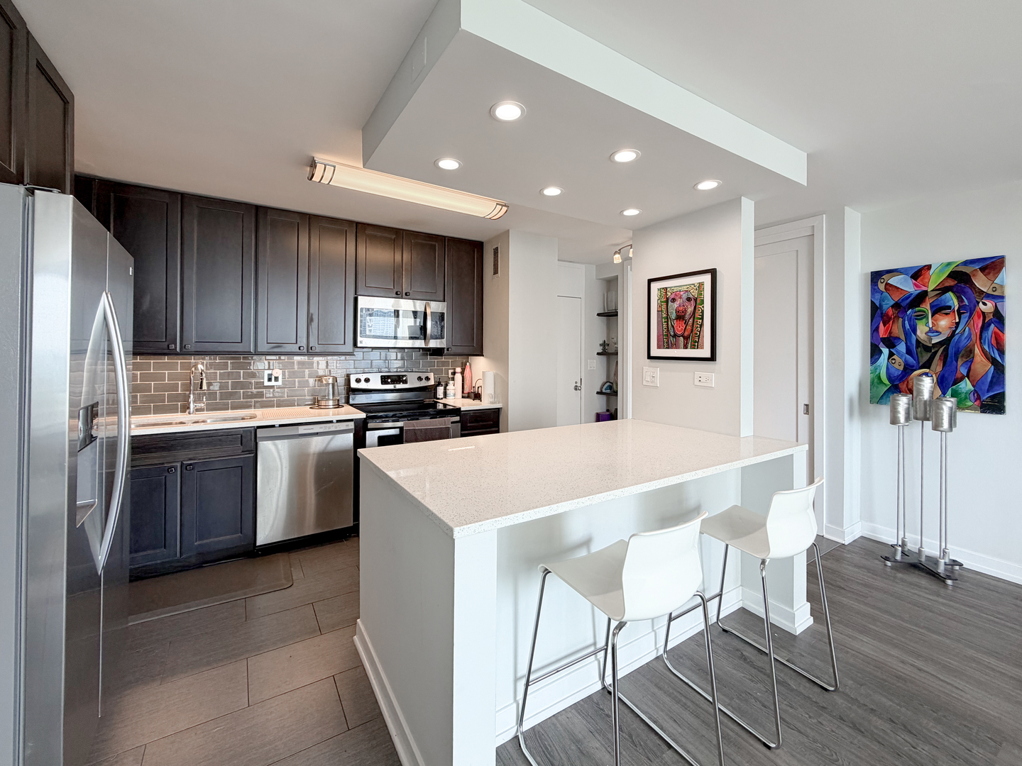 5455 North Sheridan Road, Unit 1908 Chicago, IL 60640 - Photo 3 of 12