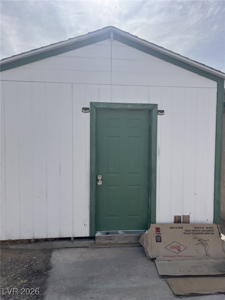 139 Constitution Avenue Henderson, NV 89015 - Photo 14 of 17 Large work shop/storage in back yard with electricity.